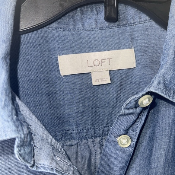 LOFT button down Shirt - Picture 3 of 4